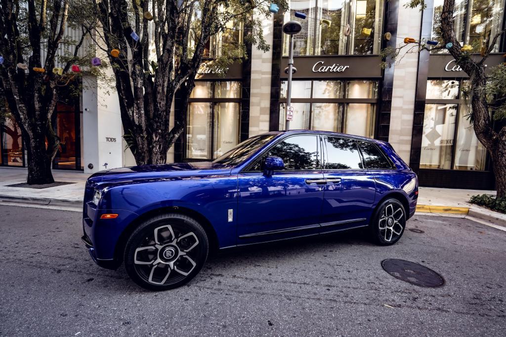 ROLLS ROYCE CULLINAN 2022 BLUE WITH STARLIGHT