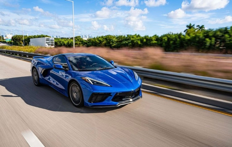 BLUE CORVETTE C8