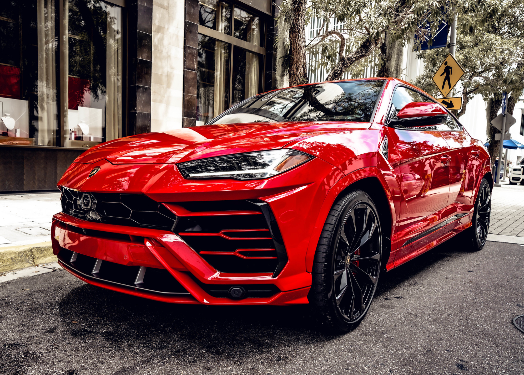 2022 LAMBORGHINI URUS - RED