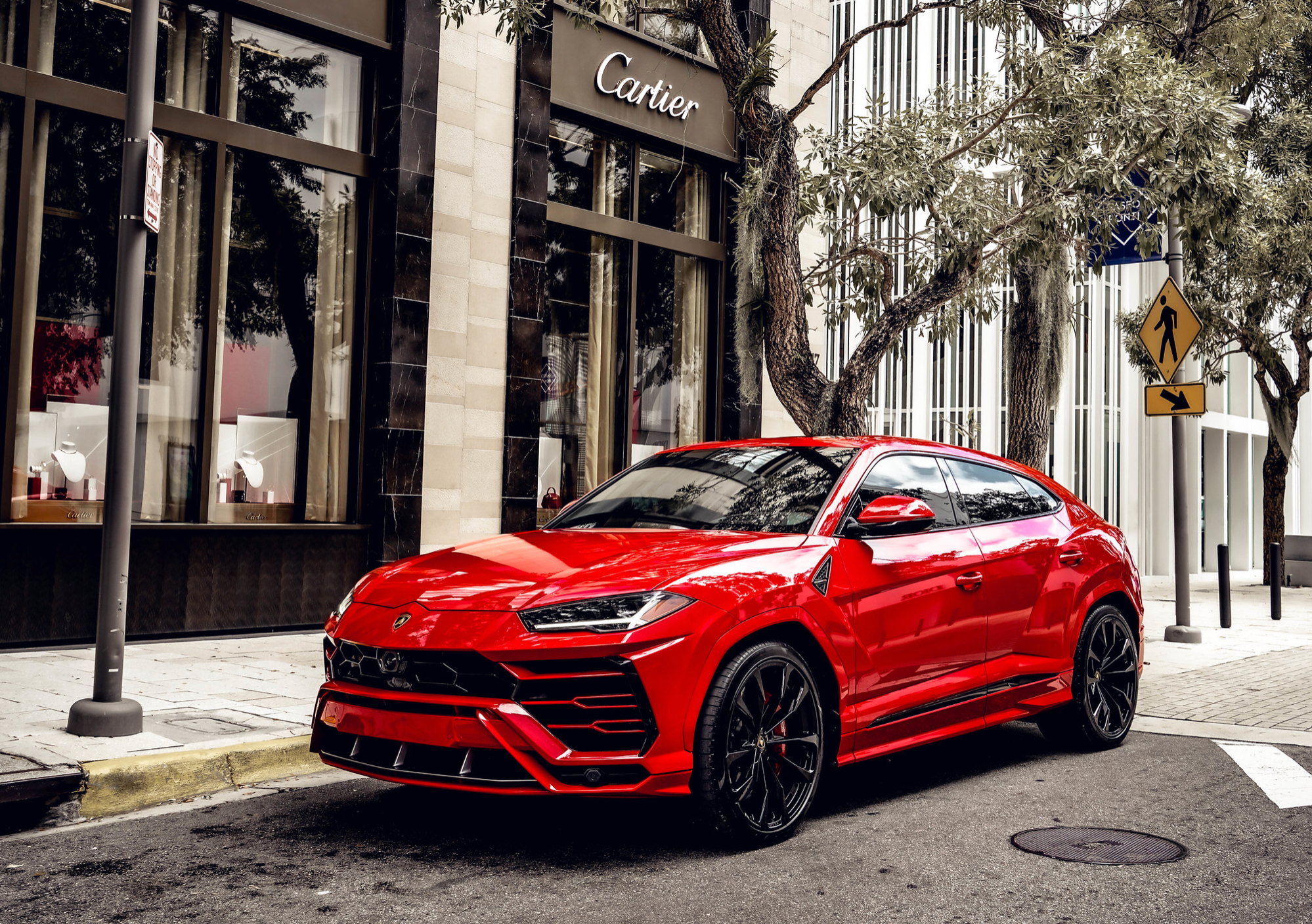 2022 LAMBORGHINI URUS - RED