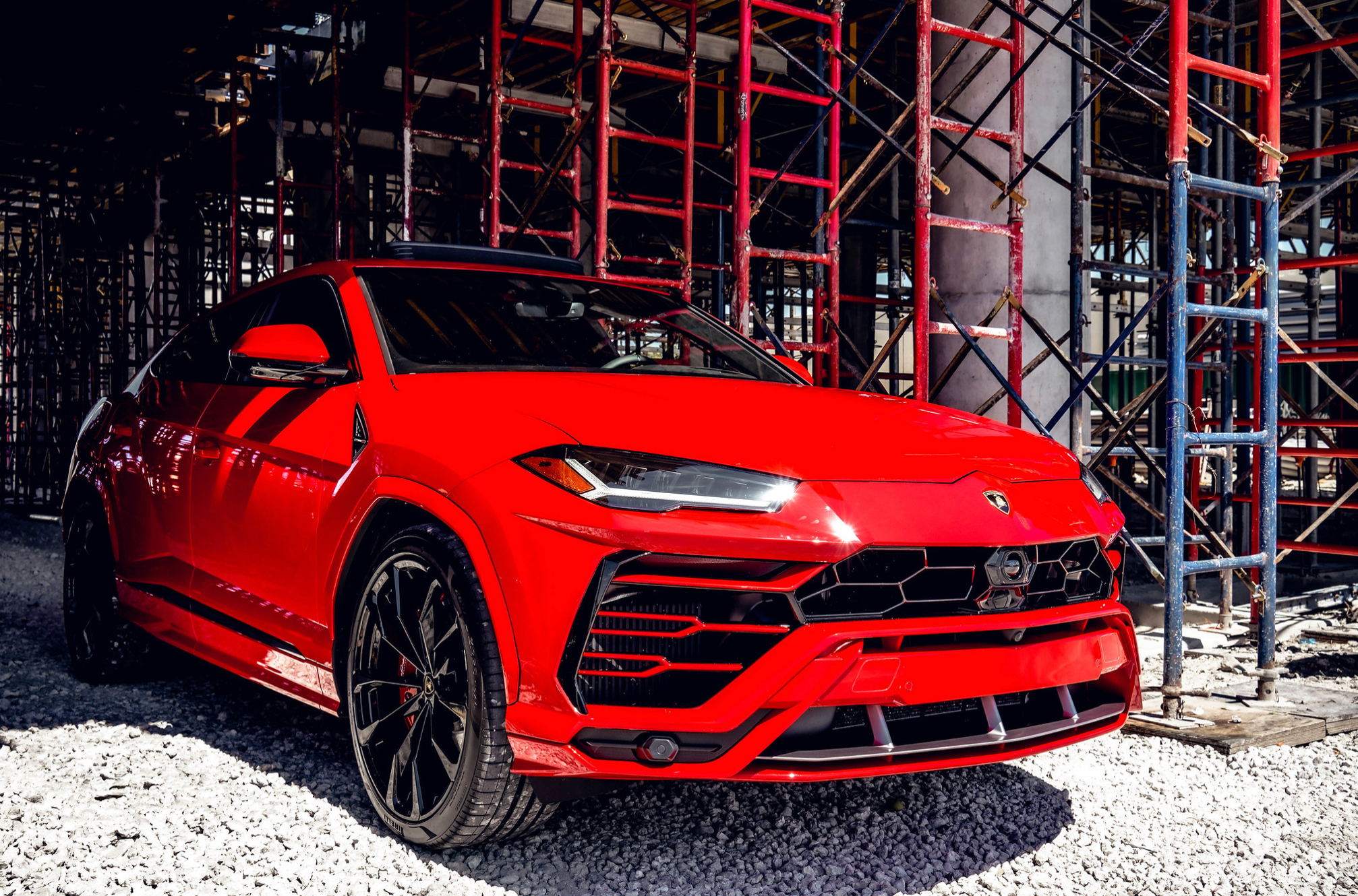 2022 LAMBORGHINI URUS - RED