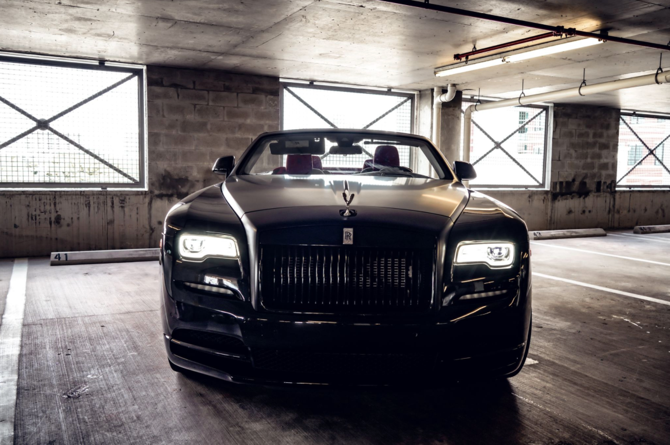 Black Rolls Royce Dawn