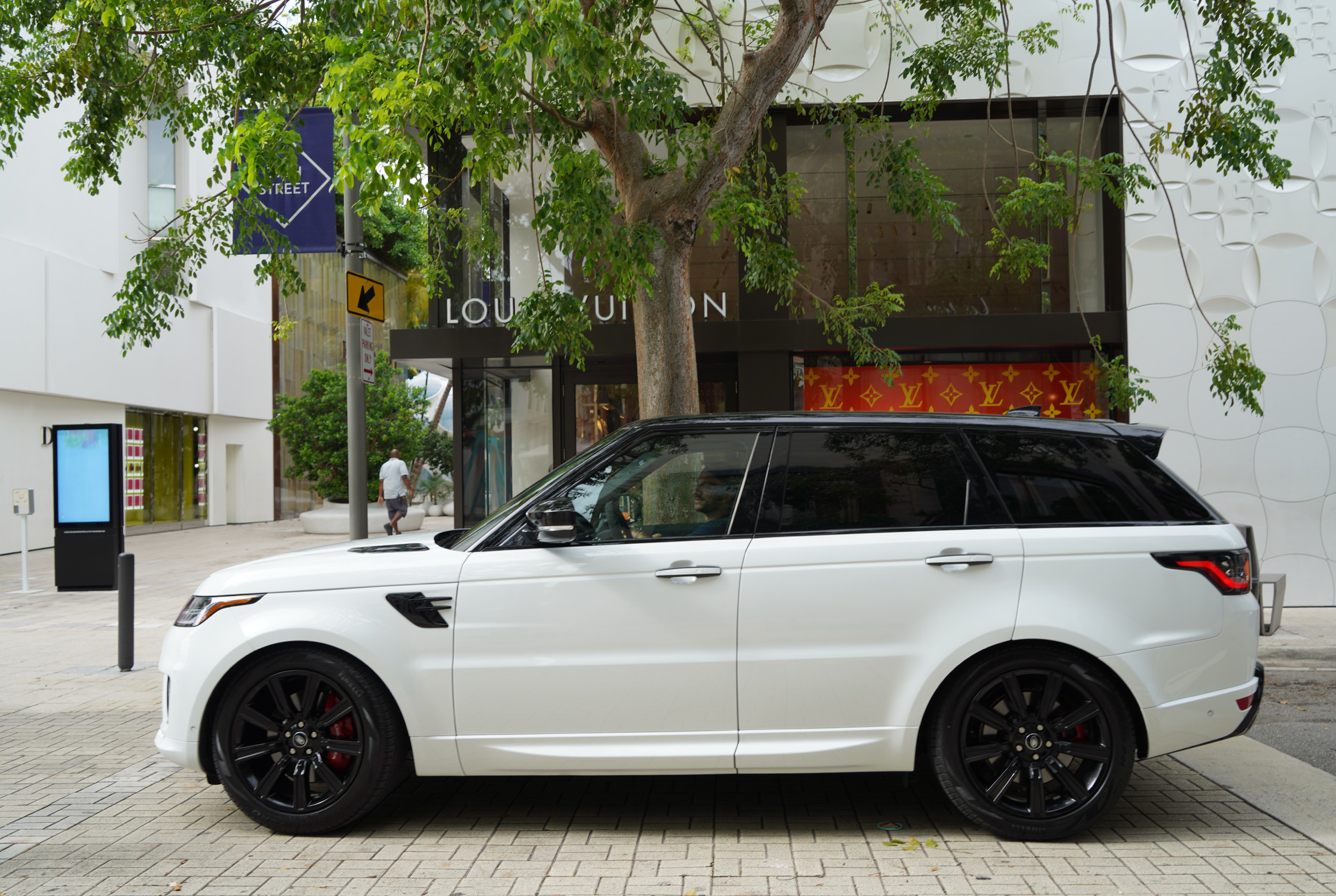 RANGE ROVER SPORT WHITE (2022)