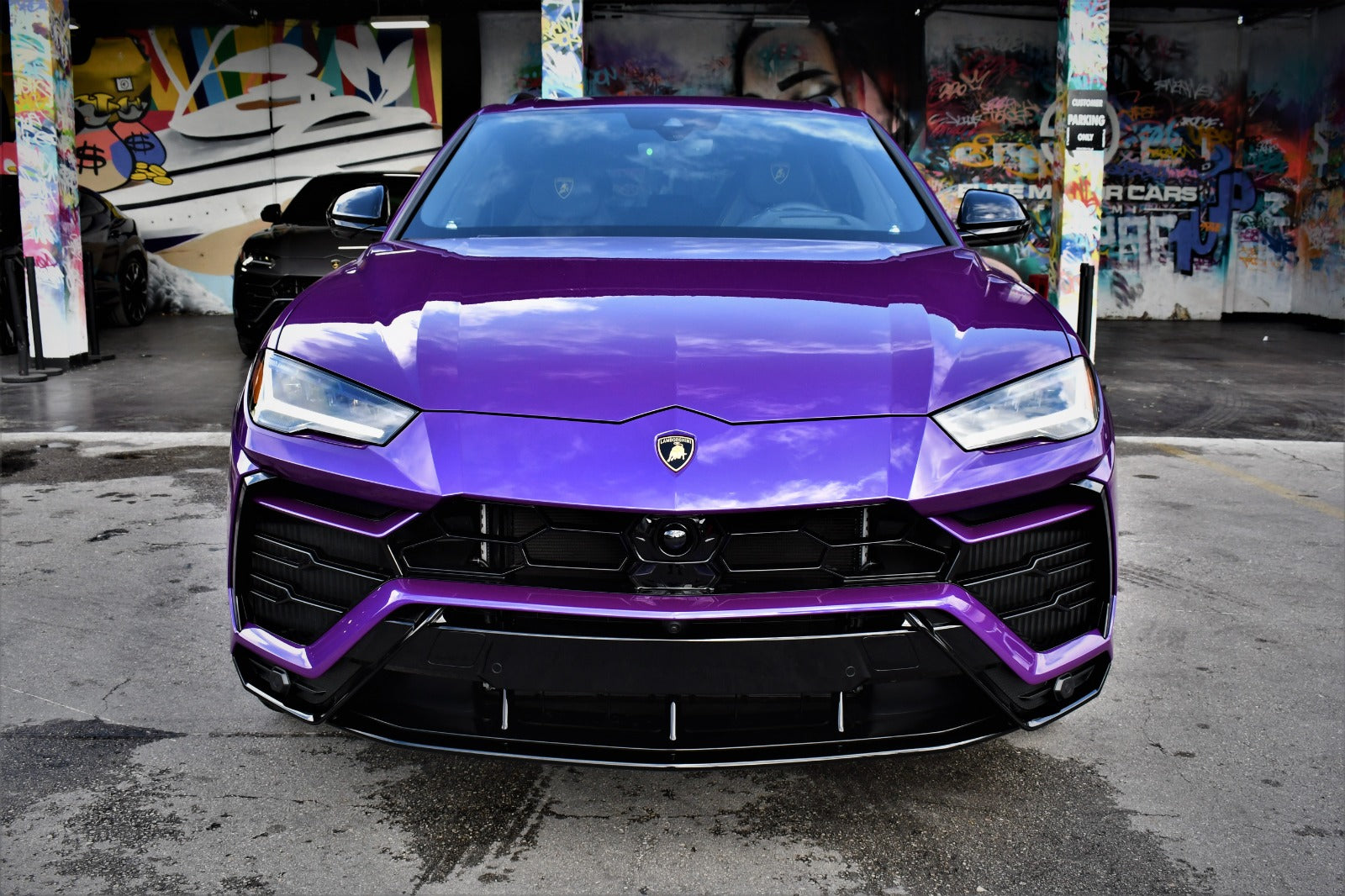 2022 LAMBORGHINI URUS PURPLE