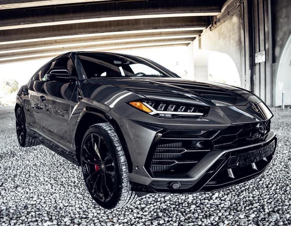 LAMBORGHINI URUS GRAY (STARLIGHT) 2022