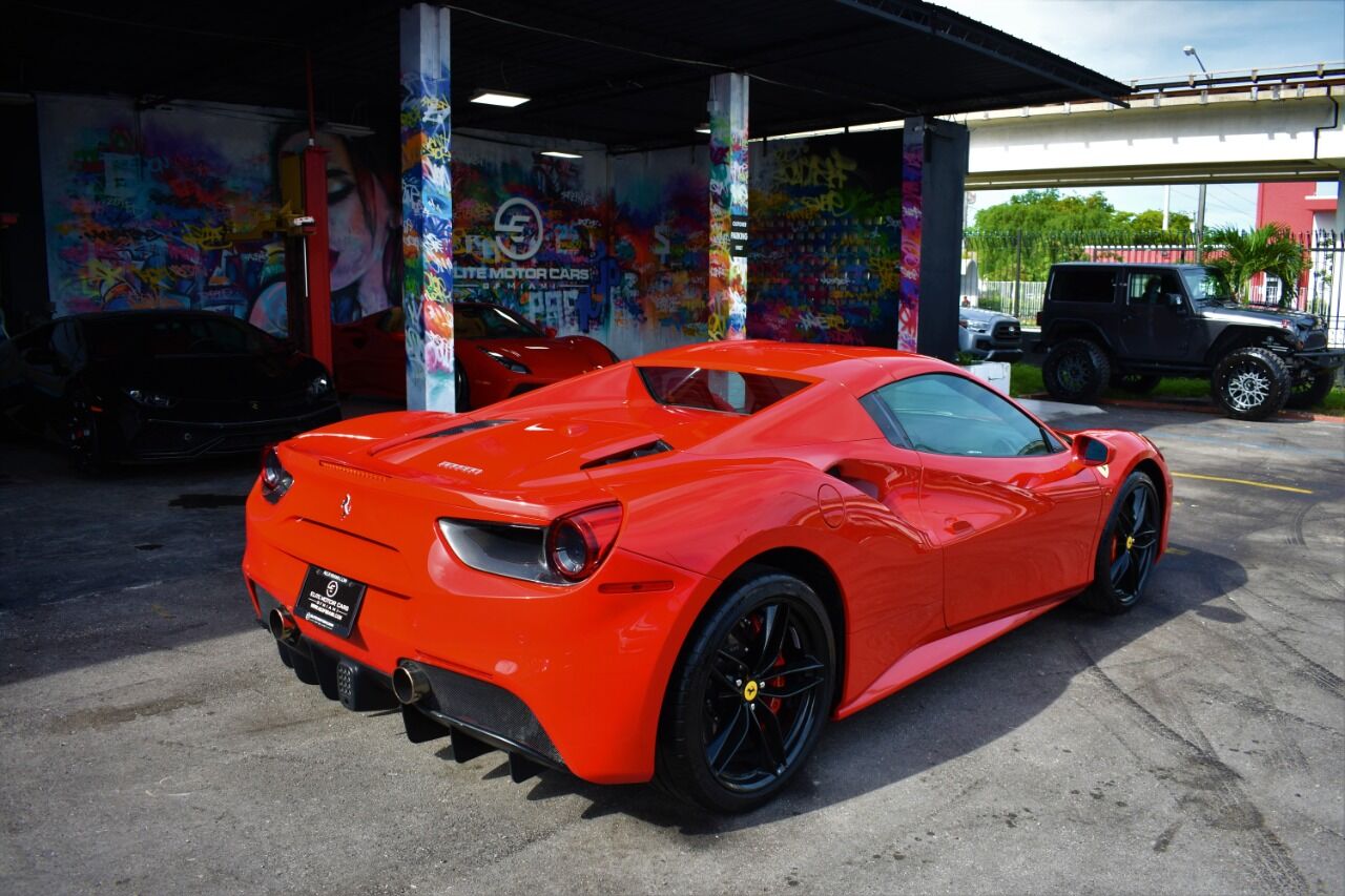 Ferrari 488 Spider—Red