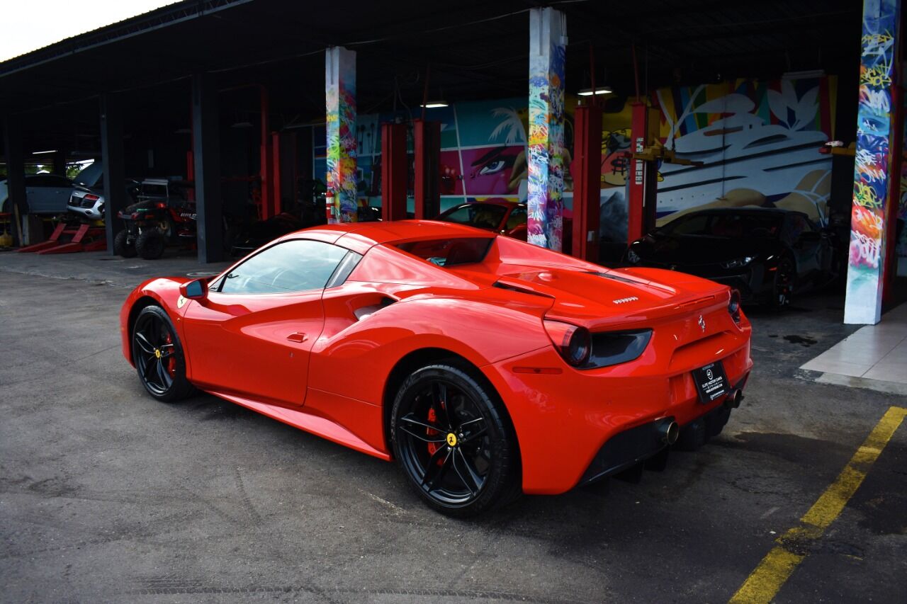 Ferrari 488 Spider—Red