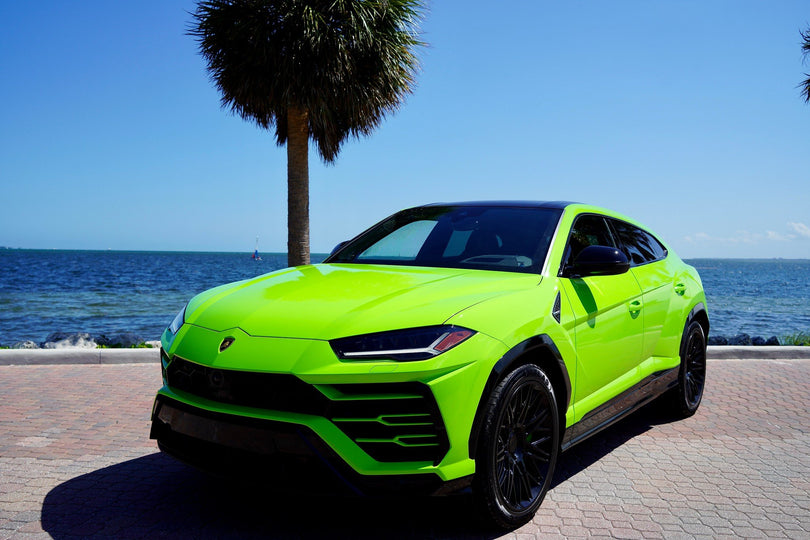 2022 LAMBORGHINI URUS - NEON GREEN